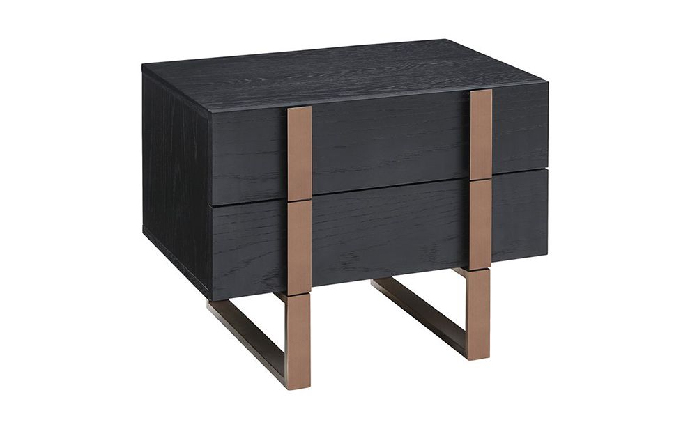 Lyn Bedside