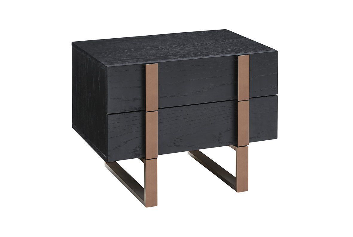 Lyn Bedside 1